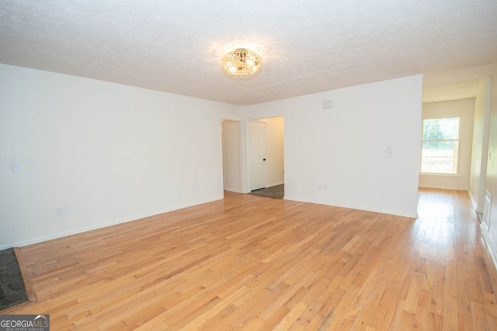 598 Beavers Road Grantville, GA 30220 - Photo 6 of 58