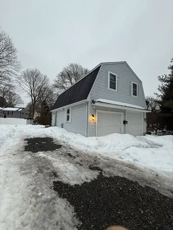 $1,650 | 20 Raymond Street, Unit 1, Franklin, MA 02038