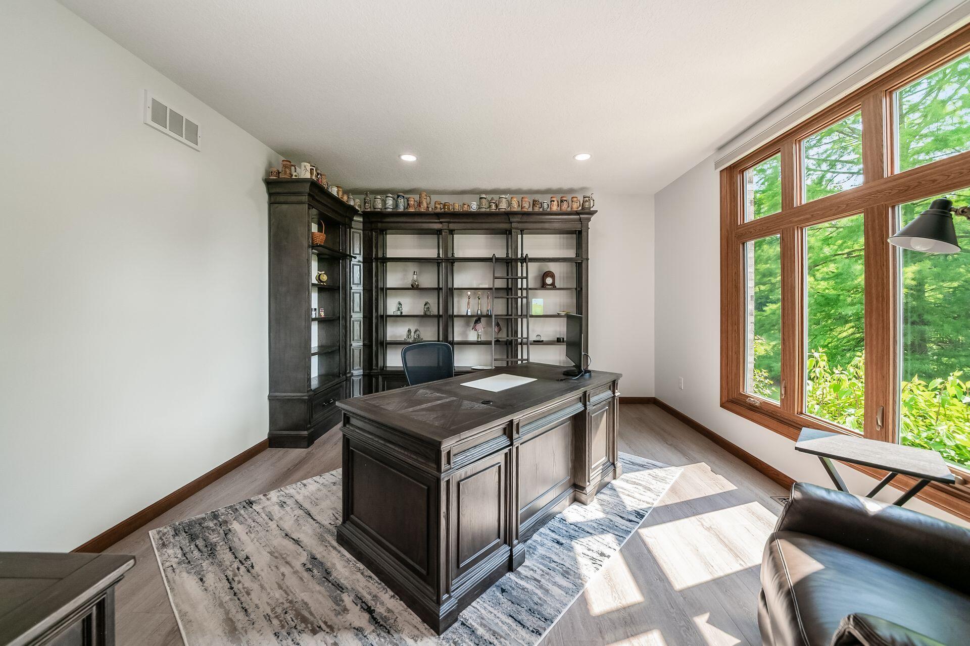 6545 Steitz Road Powell, OH 43065 - Photo 12 of 120 Welcome Home! 6545 Steitz Road, Powell, OH 43065