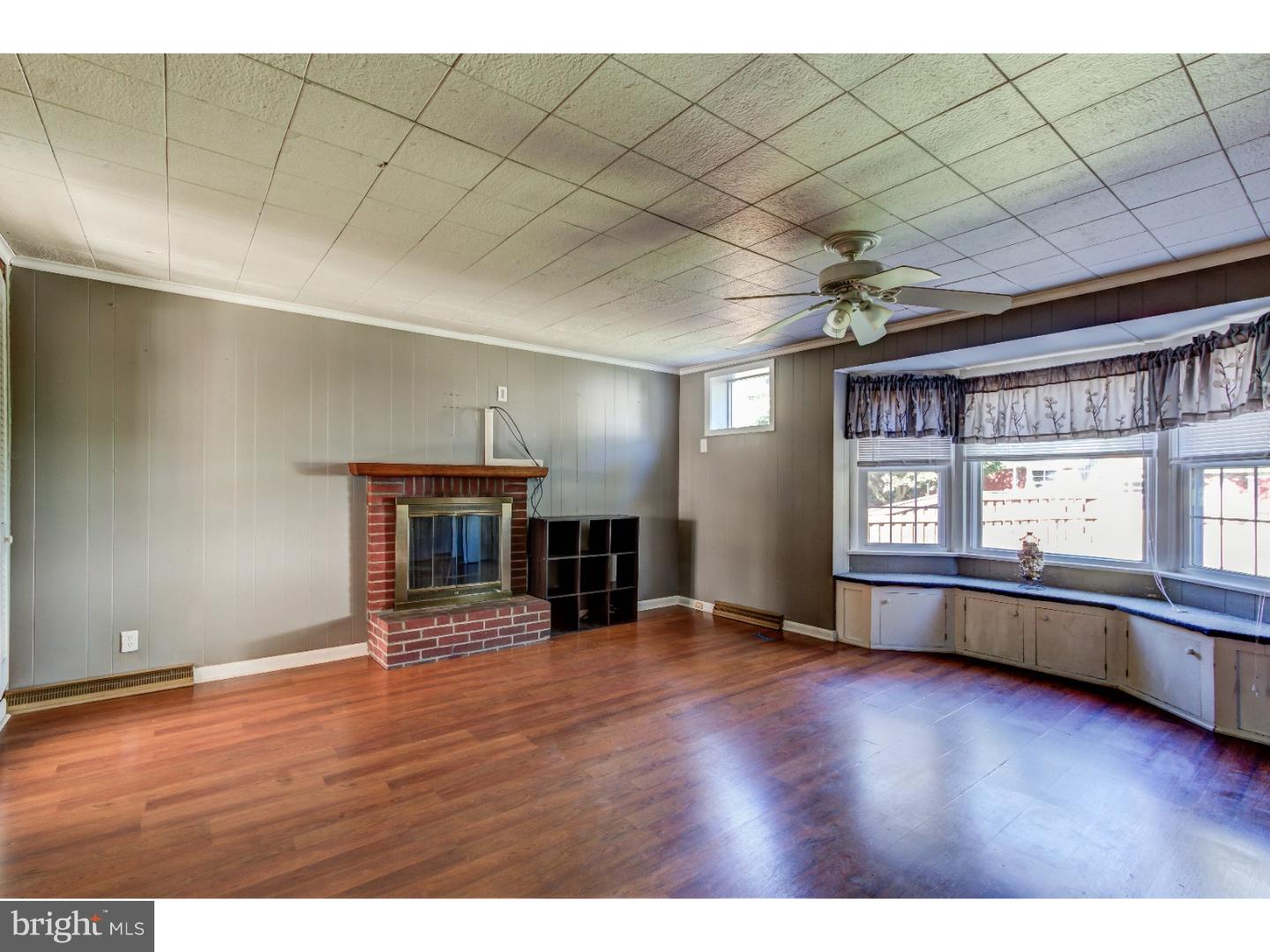 204 Pine Ridge Road Havertown, PA 19083 - Photo 9 of 24 a view of a livingroom with wooden floor