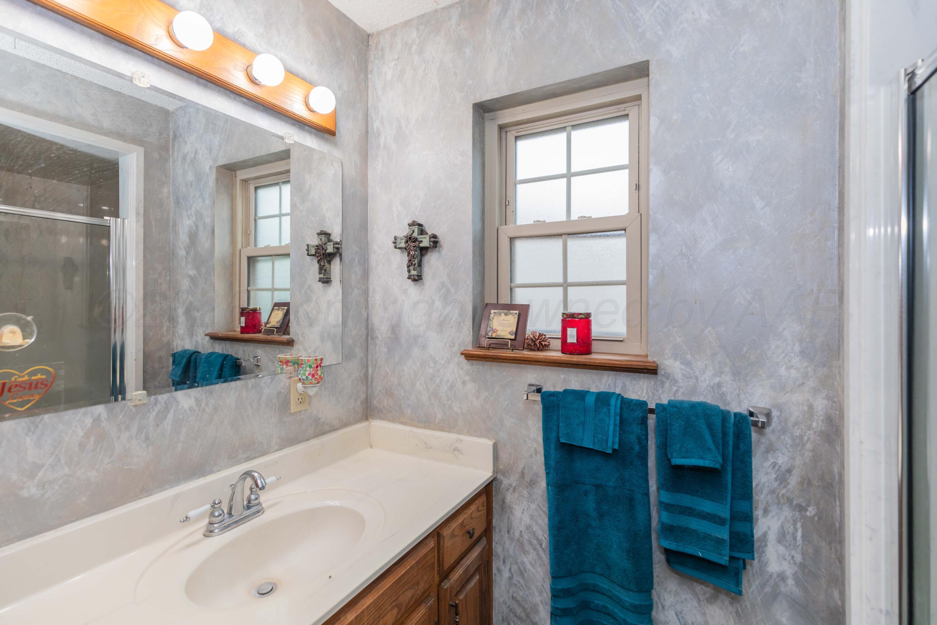 16700 Old Ranch Road Canyon, TX 79015 - Photo 21 of 51 MASTER BATH VIEW 2