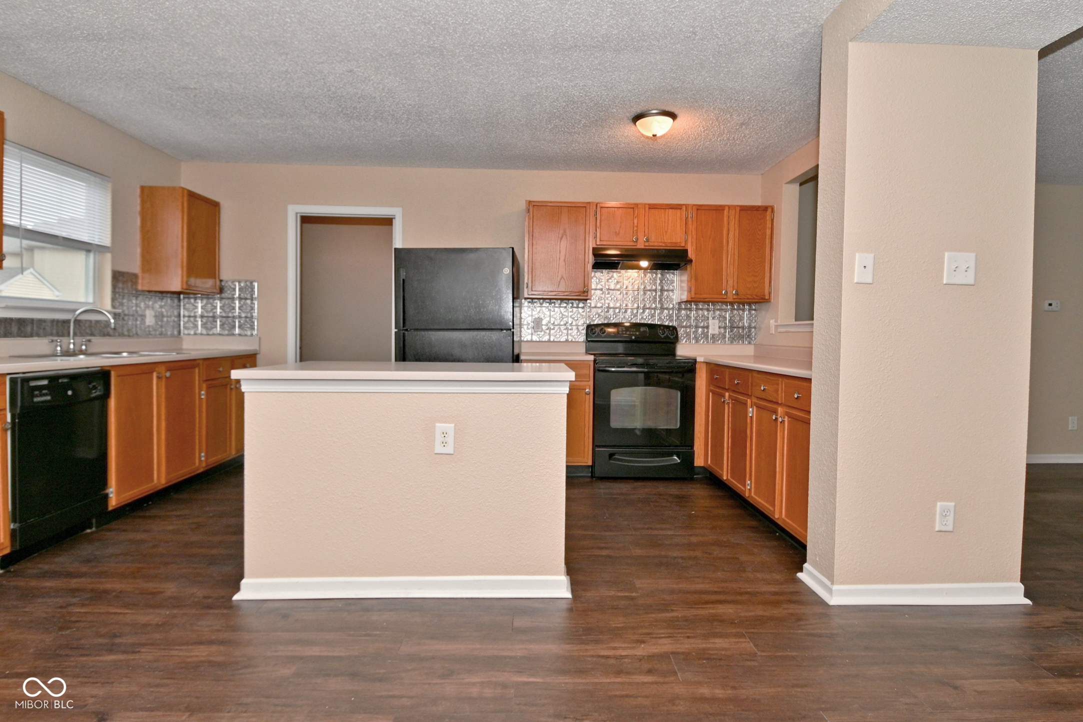 9128 Stones Bluff Place Indianapolis, IN 46113 - Photo 6 of 21