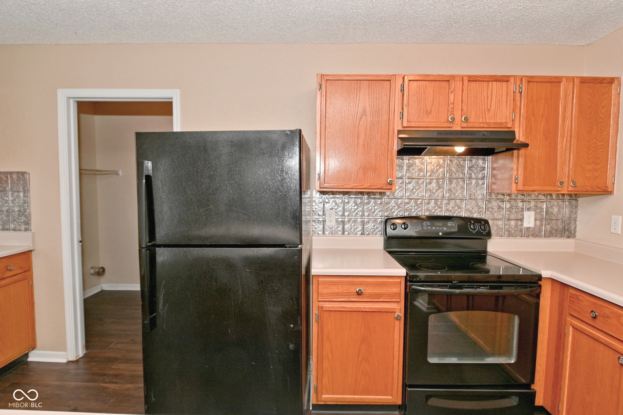 9128 Stones Bluff Place Indianapolis, IN 46113 - Photo 8 of 21