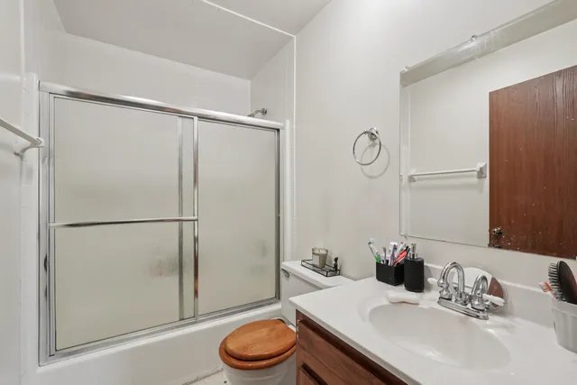 $203,900 | 7209 57th Avenue, Unit 201, Kenosha, WI 53142