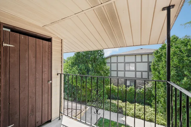 $203,900 | 7209 57th Avenue, Unit 201, Kenosha, WI 53142