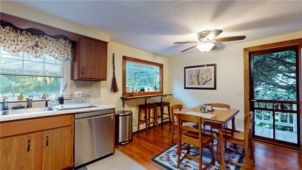 170 Chatworth Road North Kingstown, RI 02852 - Photo 5 of 29 Gallery Image 5