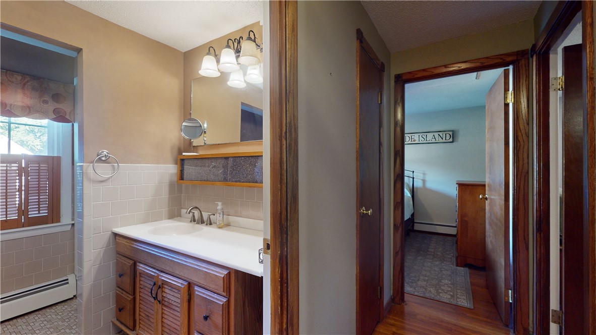170 Chatworth Road North Kingstown, RI 02852 - Photo 9 of 29 Gallery Image 9