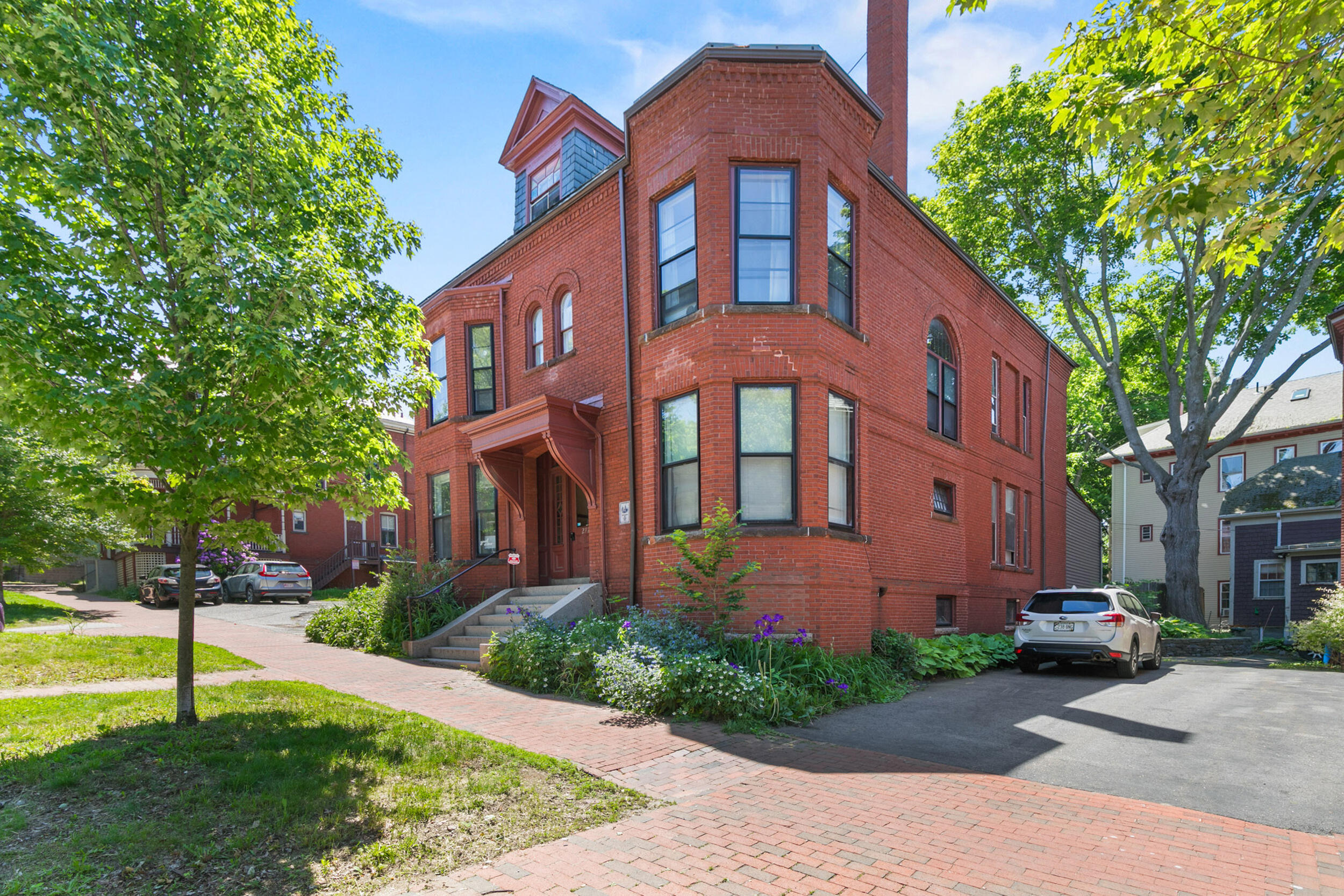 272 State Street Portland, ME 04101 - Photo 2 of 31 272 state st, portland, me 04101, usa-02