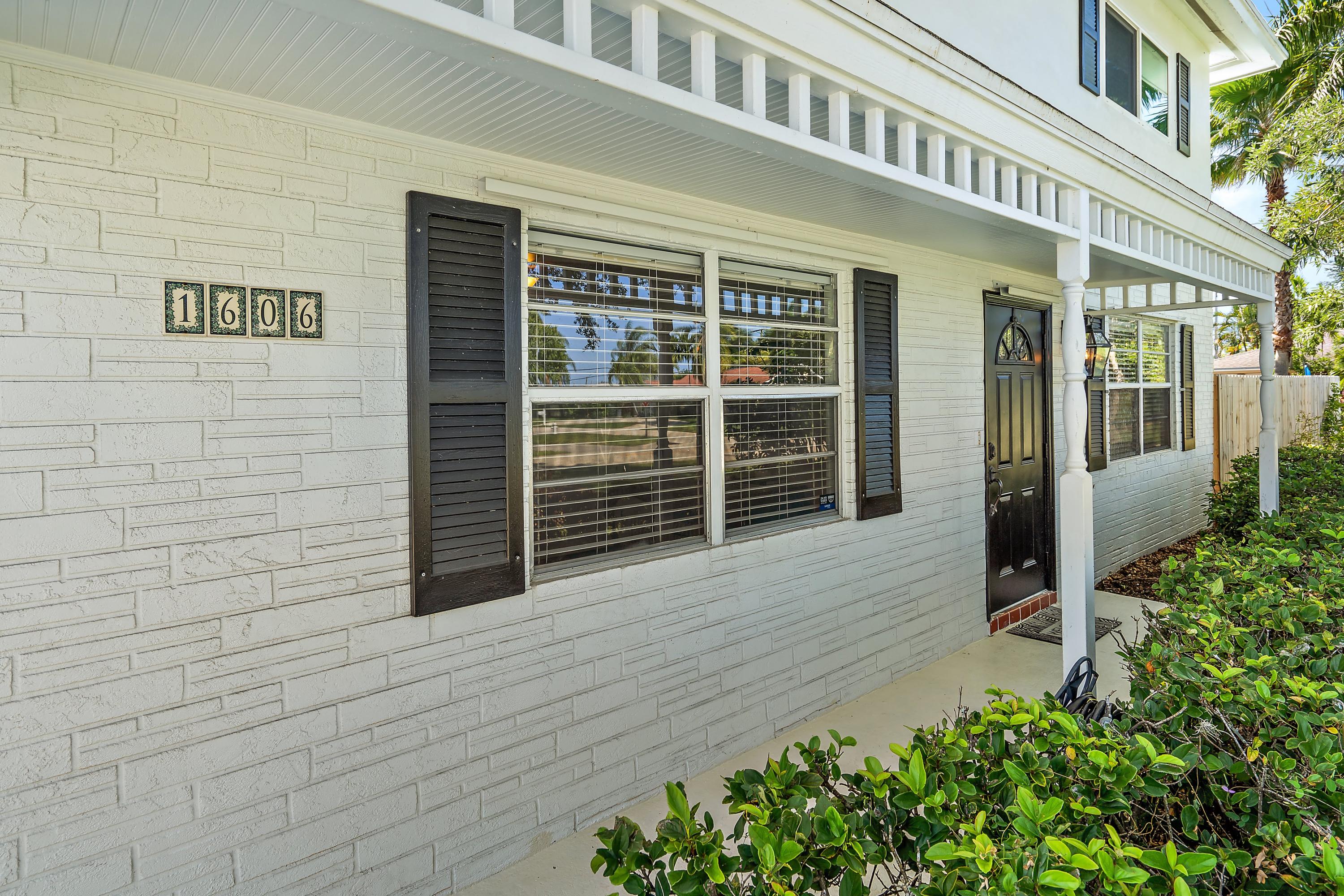1606 Kingsley Road Jupiter, FL 33469 - Photo 4 of 48 006-1606KingsleyRd-Jupiter-FL-full