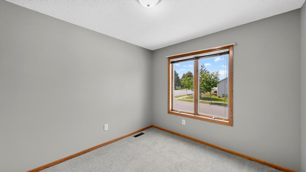 3536 Kelsey Lane Southwest Rochester, MN 55902 - Photo 18 of 38 Gallery Image 18