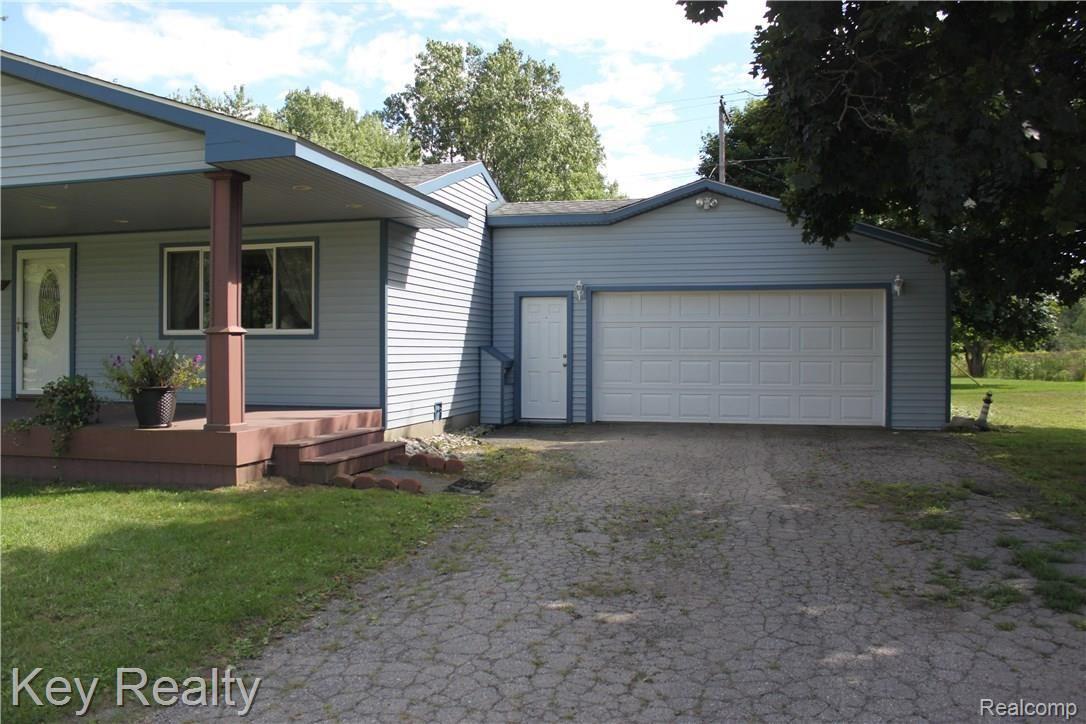 48771 Willis Road Belleville, MI 48111 - Photo 3 of 37 IMG_5001.JPG