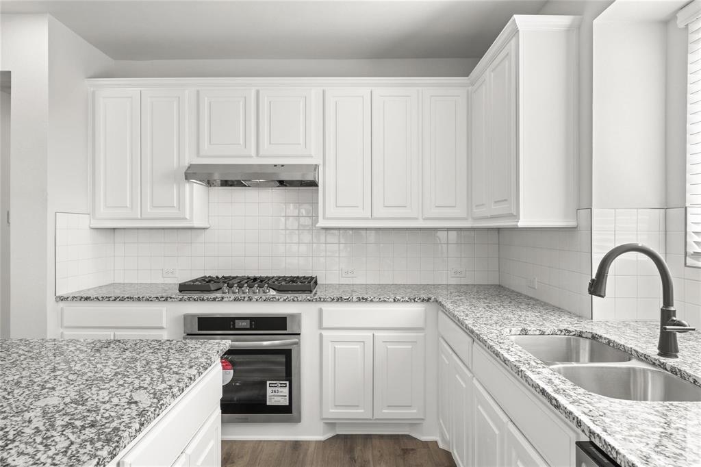 809 Meadow Spring Lane Anna, TX 75409 - Photo 3 of 27