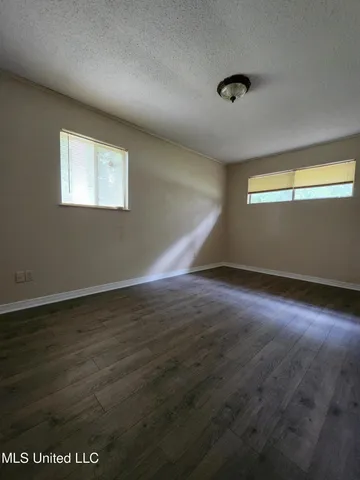 $1,050 | 4317 Knowlcrest Drive, Moss Point, MS 39562