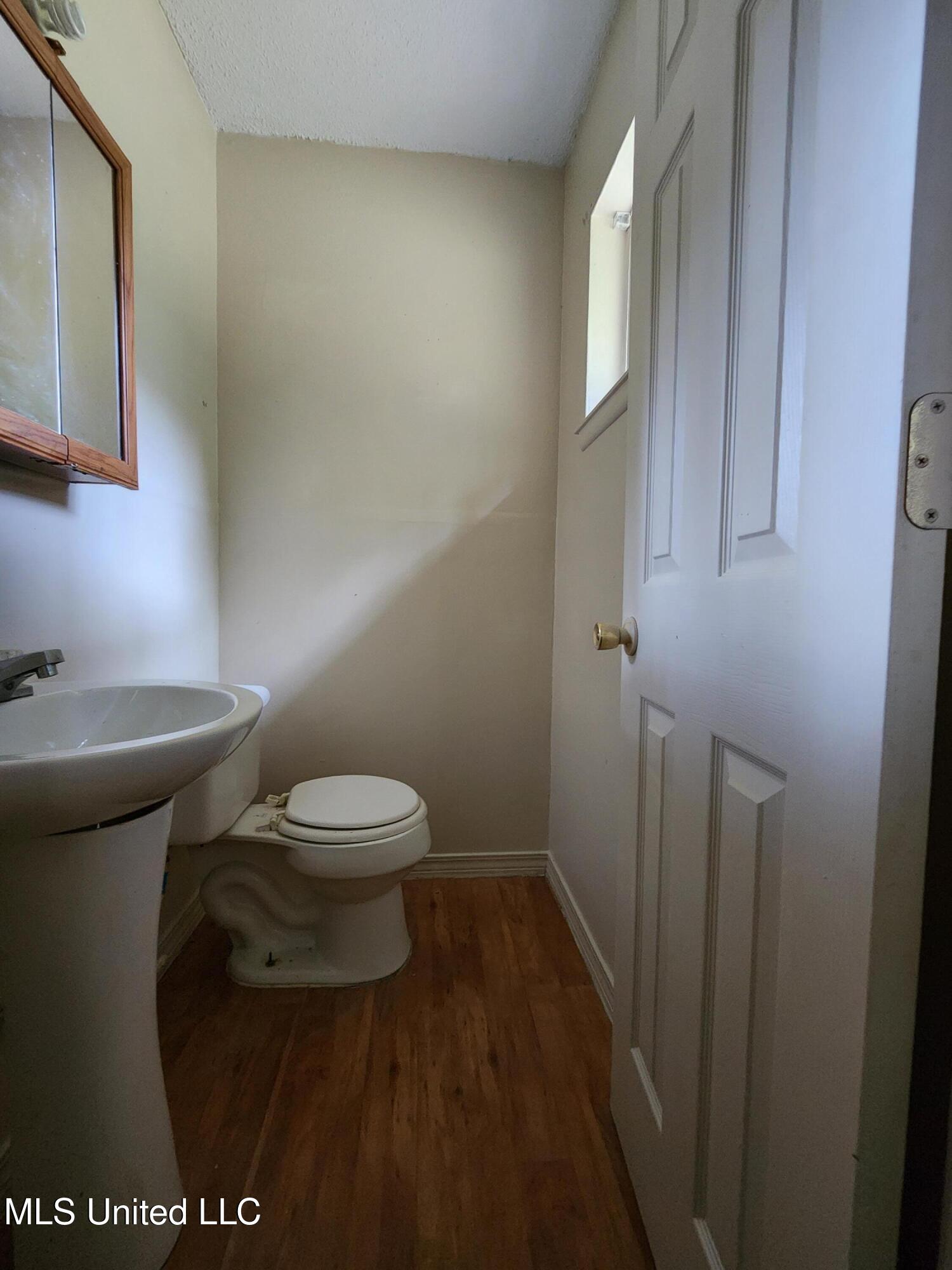 4317 Knowlcrest Drive Moss Point, MS 39562 - Photo 9 of 10 8