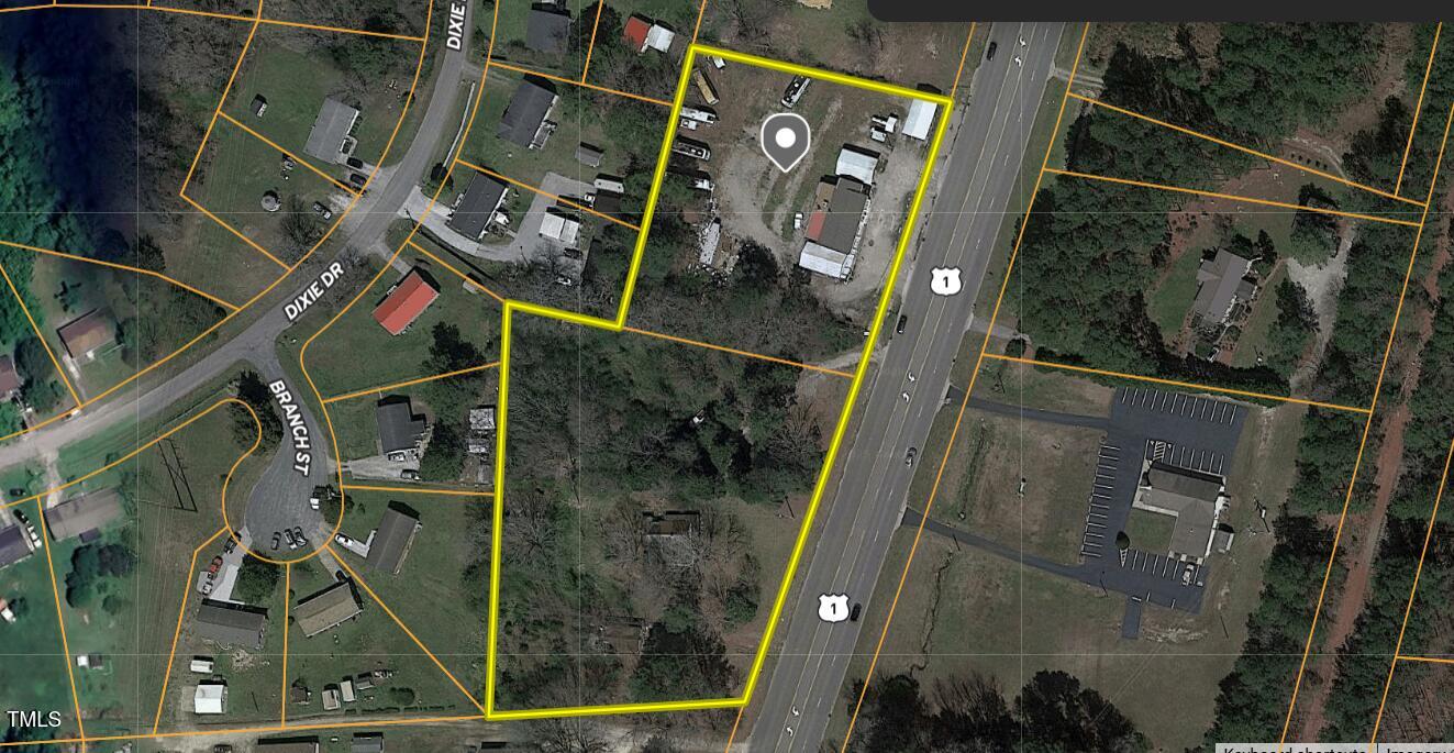 1594 Us Highway Kittrell, NC 27544 - Photo 2 of 24 a bird view of a bathroom