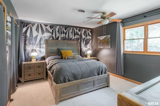 $369,000 | 192 Amber Lane, Carbondale, IL 62902