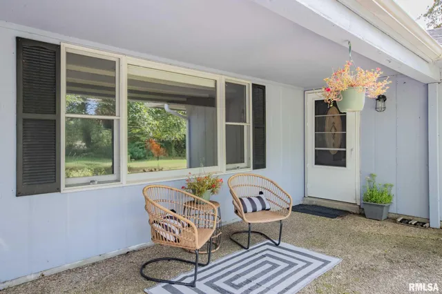 $369,000 | 192 Amber Lane, Carbondale, IL 62902