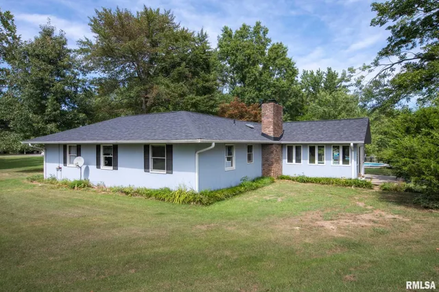 $369,000 | 192 Amber Lane, Carbondale, IL 62902