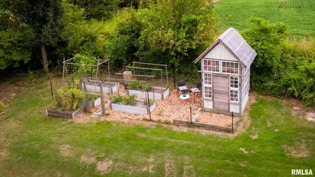 $369,000 | 192 Amber Lane, Carbondale, IL 62902