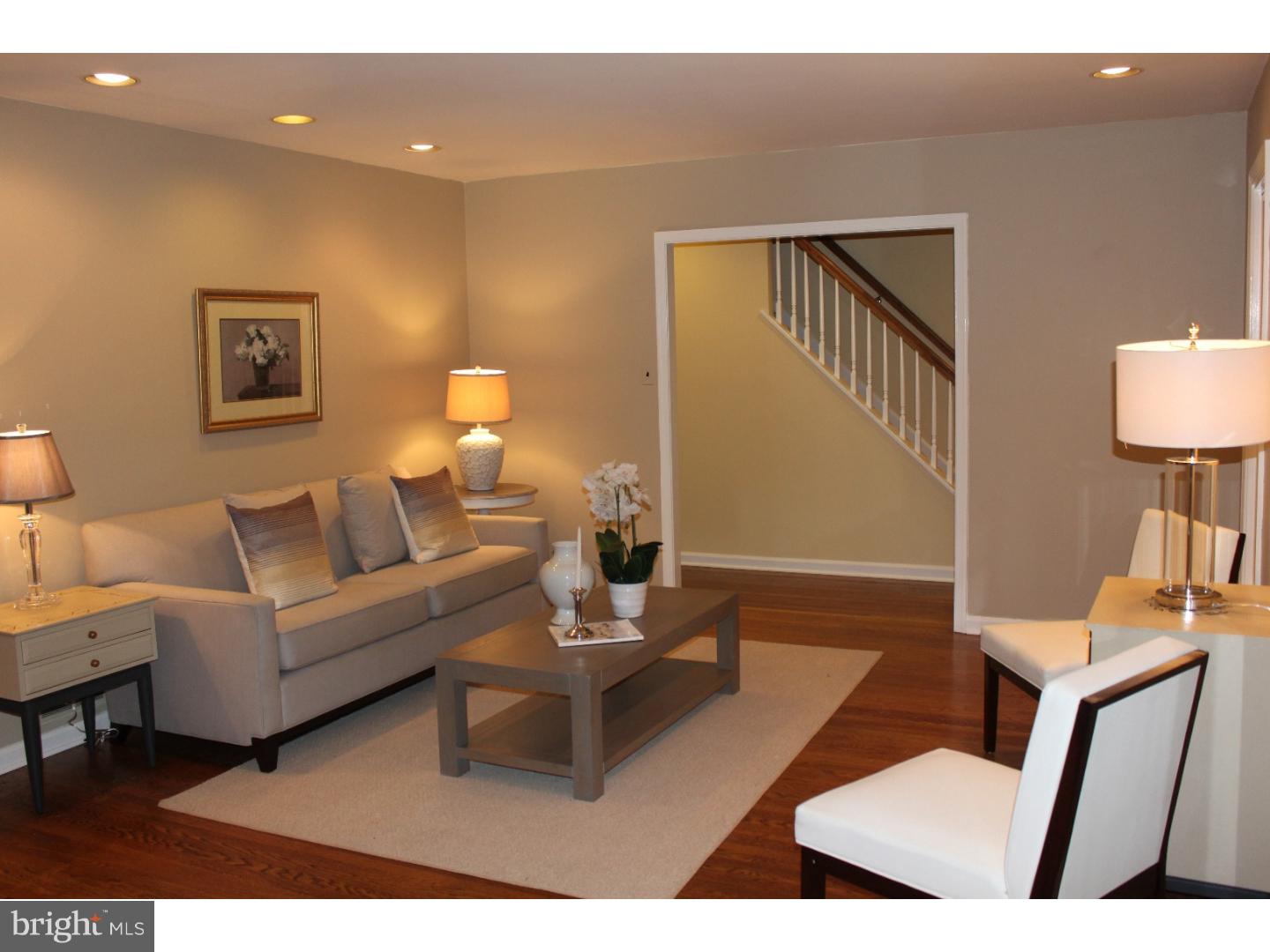 352 Colket Lane Wayne, PA 19087 - Photo 11 of 25 Living Room