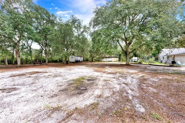 $675,000 | 32645 Red Oak Drive, Eustis, FL 32736