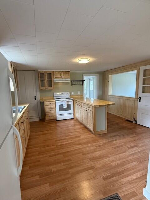 206 East Plantation Road Blaine, ME 04734 - Photo 8 of 69 135514d3-2a8c-4f15-a304-0a2261f61a85