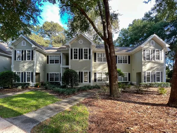 $1,710 | 10000 Southwest 52nd Avenue, Unit 104, Gainesville, FL 32608