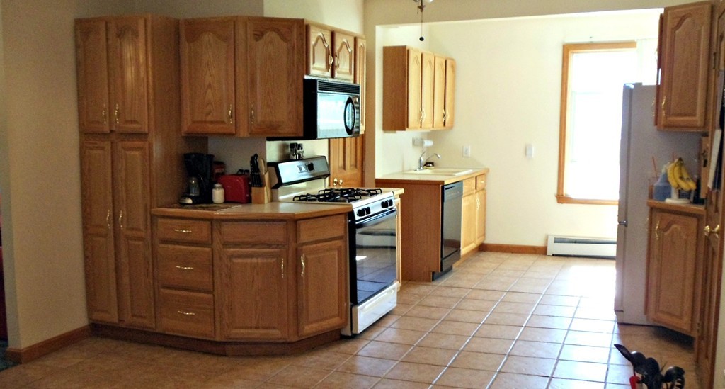 32 Comet Road Methuen, MA 01844 - Photo 2 of 14 Gallery Image 2