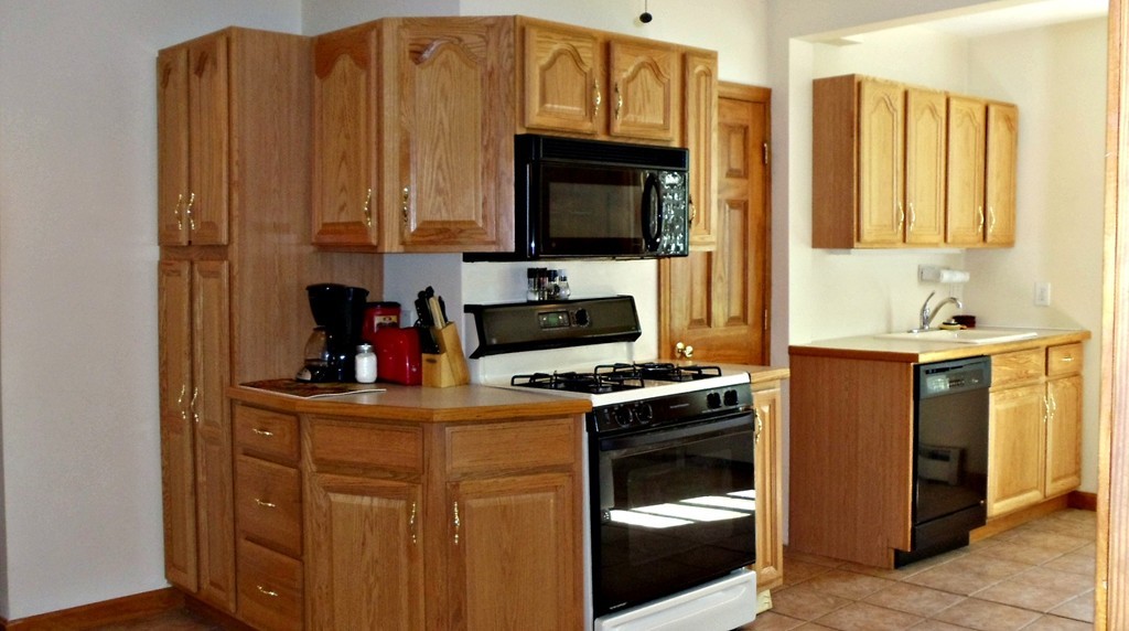 32 Comet Road Methuen, MA 01844 - Photo 3 of 14 Gallery Image 3