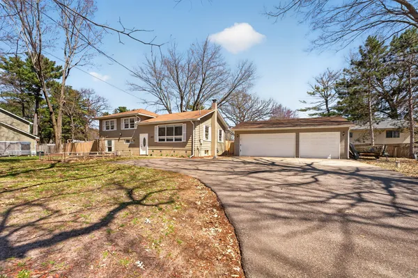 $375,000 | 426 Dogwood Road, Wyoming, MN 55092