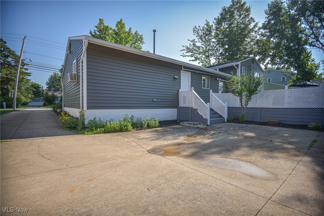 15446 Sheldon Road Brook Park, OH 44142 - Photo 30 of 44 Gallery Image 30