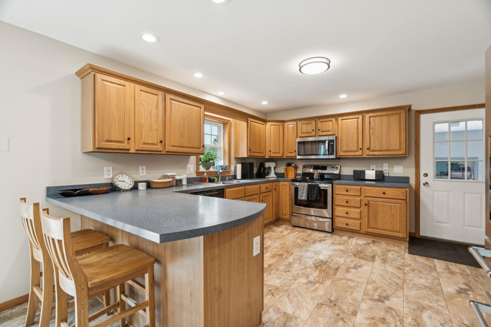 1407 Highway 5 Weathersfield, VT 05156 - Photo 12 of 39