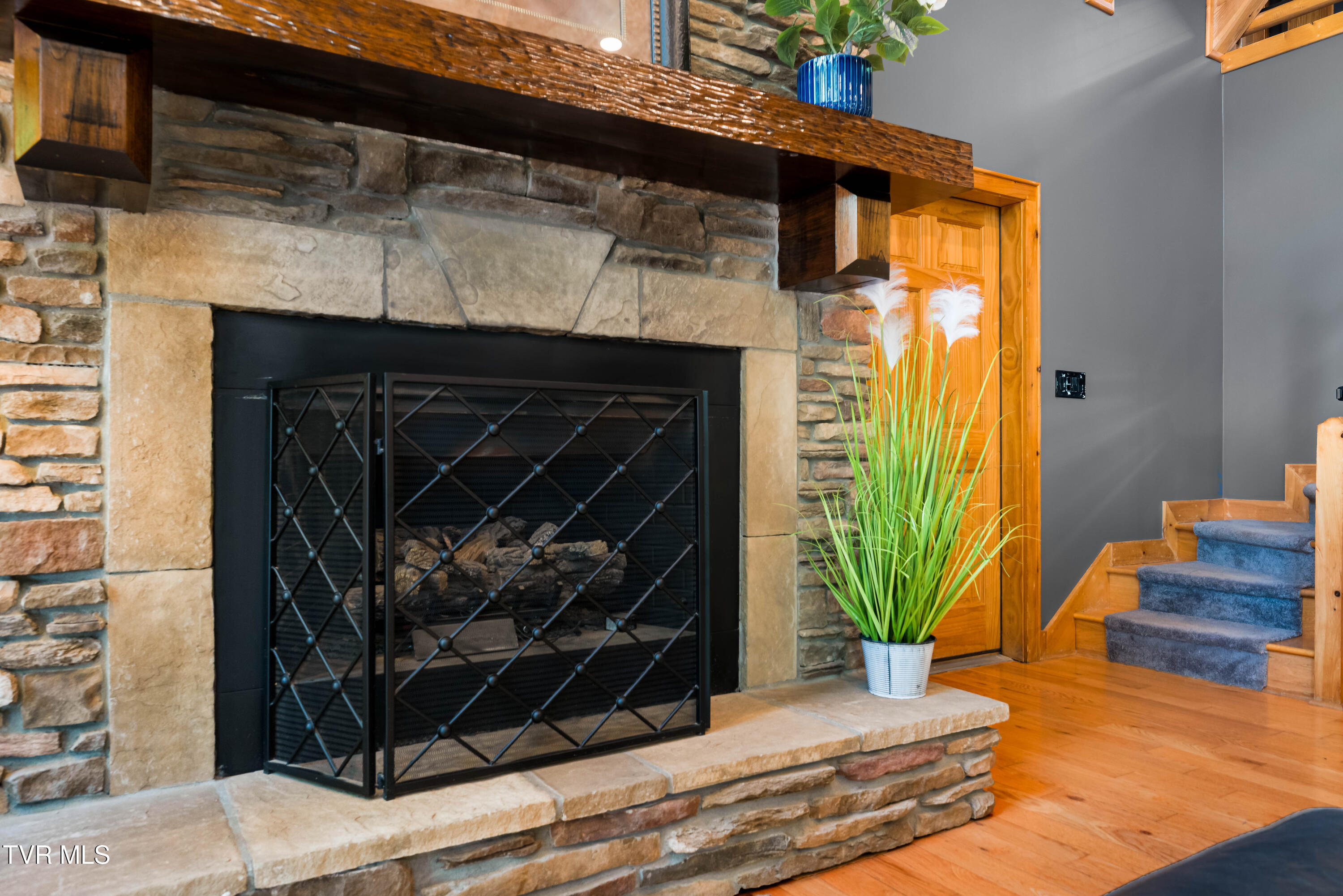191 Bear Ridge Drive Butler, TN 37640 - Photo 8 of 80 191 Bear Ridge Dr (48 of 80)