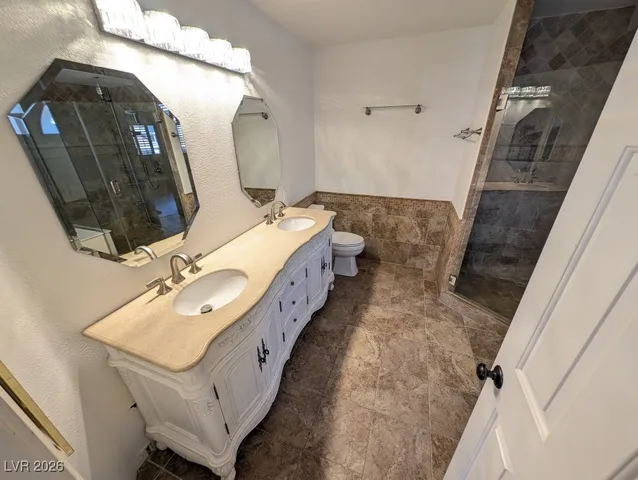 $3,200 | 8332 Mountain Heather Court, Las Vegas, NV 89149