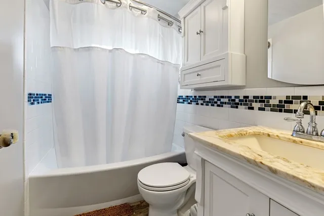 $749,900 | 85 Como Road, Boston, MA 02136