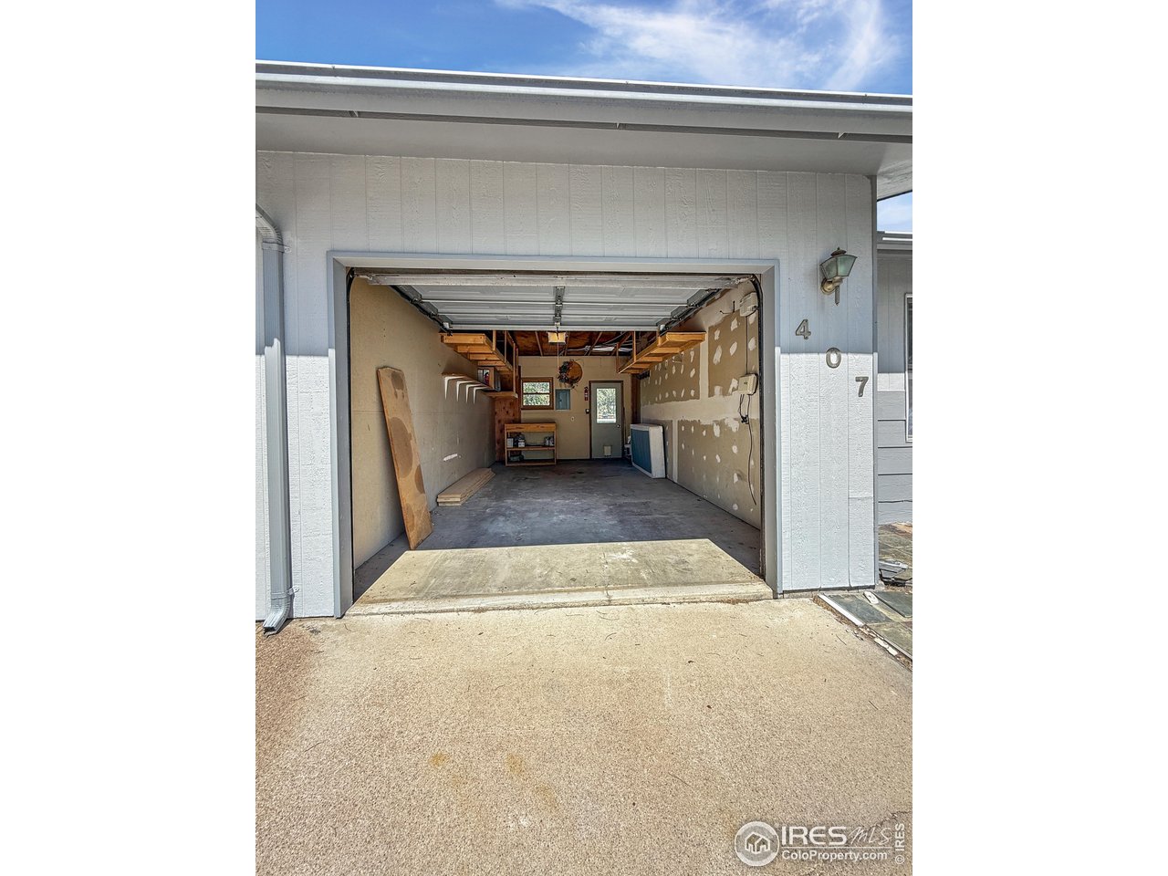 407 East Gordon Street Holyoke, CO 80734 - Photo 15 of 15 a view of a garage