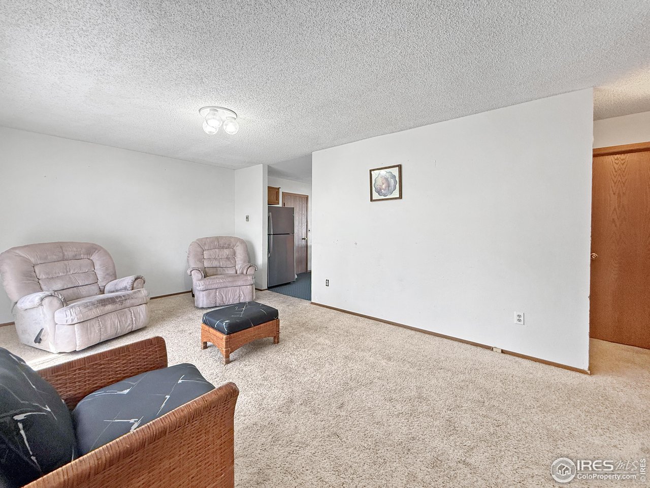 407 East Gordon Street Holyoke, CO 80734 - Photo 4 of 15 a living room with furniture