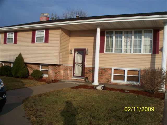 25285 North Boat Dock Road Canton, IL 61520 - Photo 1 of 9