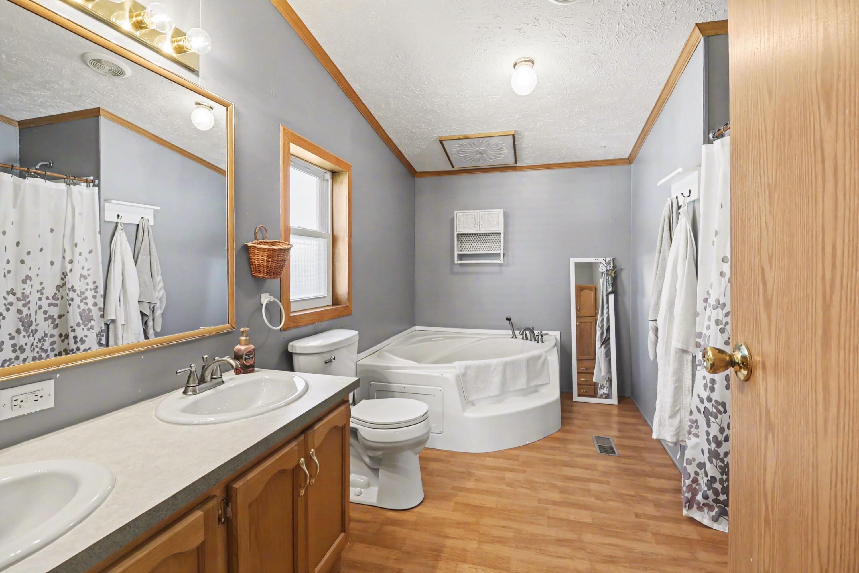 4664 South Eden Lake Road Custer, MI 49405 - Photo 13 of 38 014_file_9665