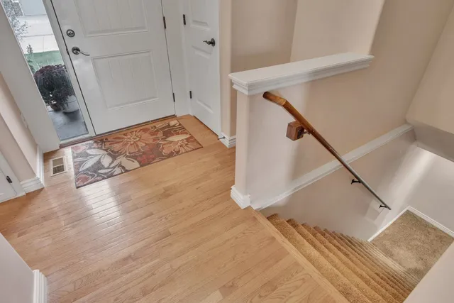 $299,999 | 705 Charles Street, Hesston, KS 67062