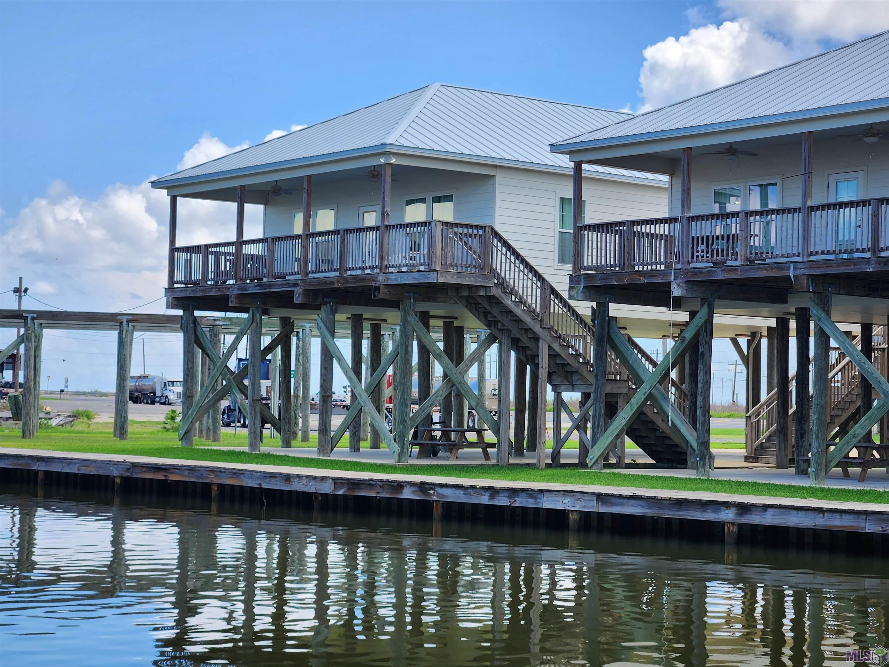 136 A O Rappelet Road, Unit B Golden Meadow, LA 70357 - Photo 3 of 28