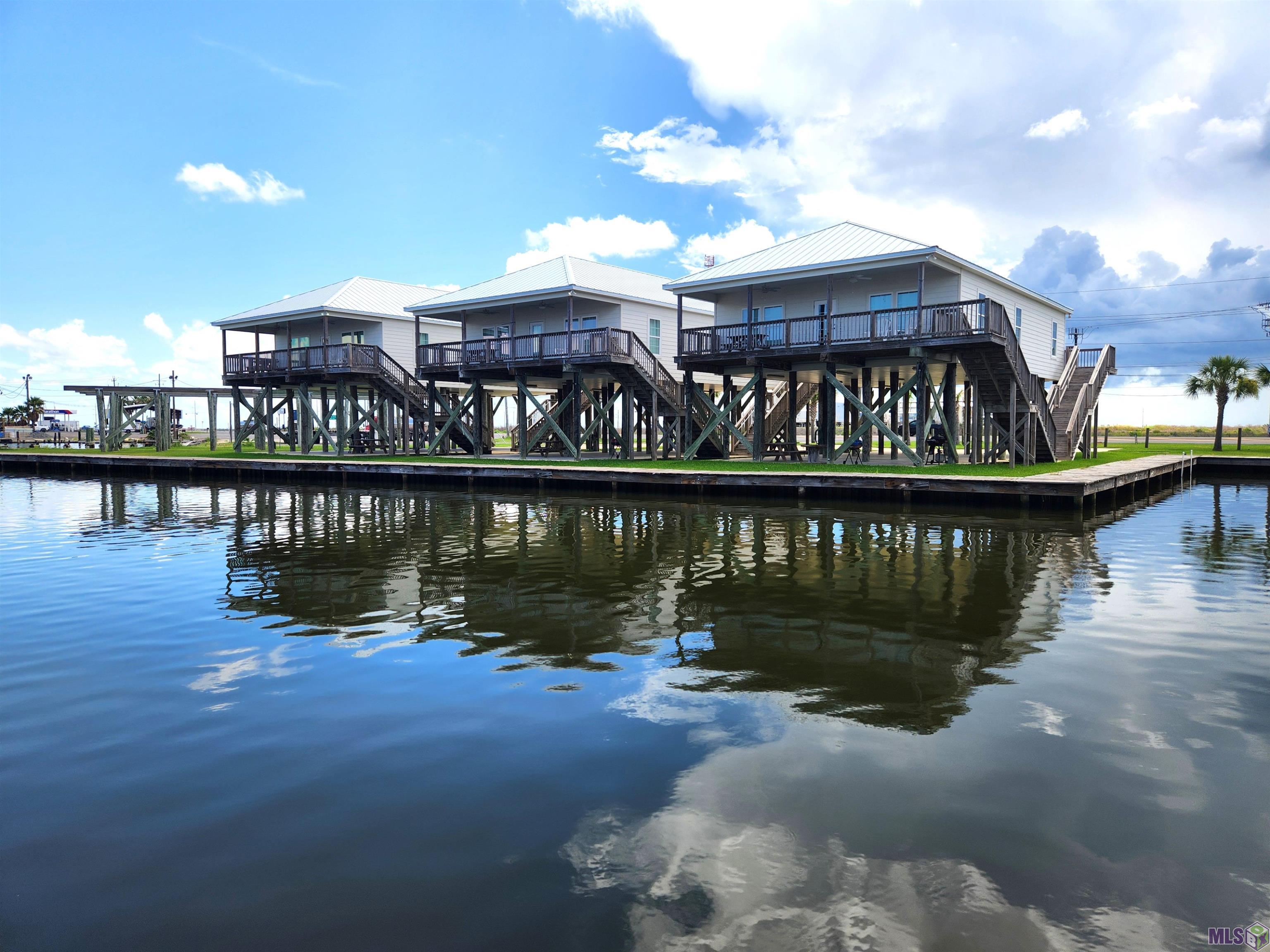 136 A O Rappelet Road, Unit B Golden Meadow, LA 70357 - Photo 4 of 28