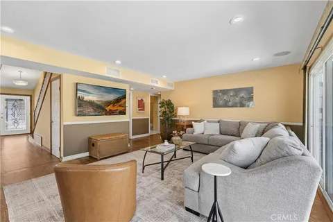 $1,800,000 | 3344 Alabama Circle, Costa Mesa, CA 92626