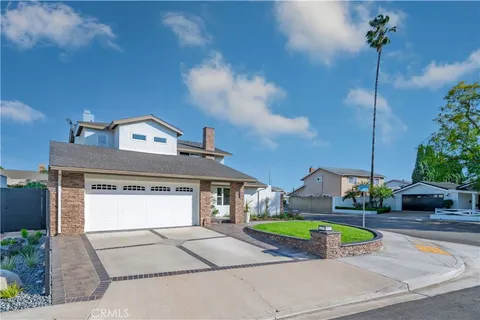$1,800,000 | 3344 Alabama Circle, Costa Mesa, CA 92626