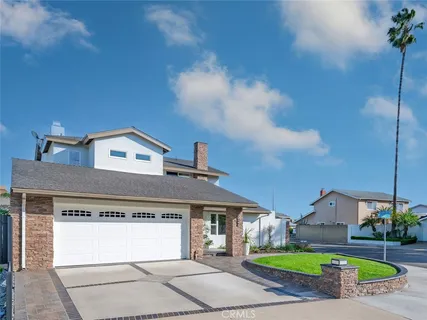 $1,800,000 | 3344 Alabama Circle, Costa Mesa, CA 92626