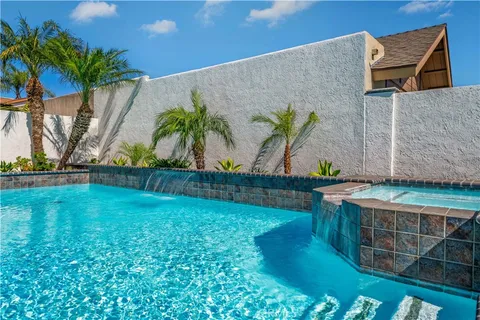 $1,800,000 | 3344 Alabama Circle, Costa Mesa, CA 92626