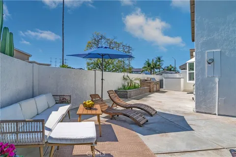 $1,800,000 | 3344 Alabama Circle, Costa Mesa, CA 92626