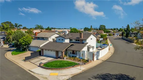 $1,800,000 | 3344 Alabama Circle, Costa Mesa, CA 92626