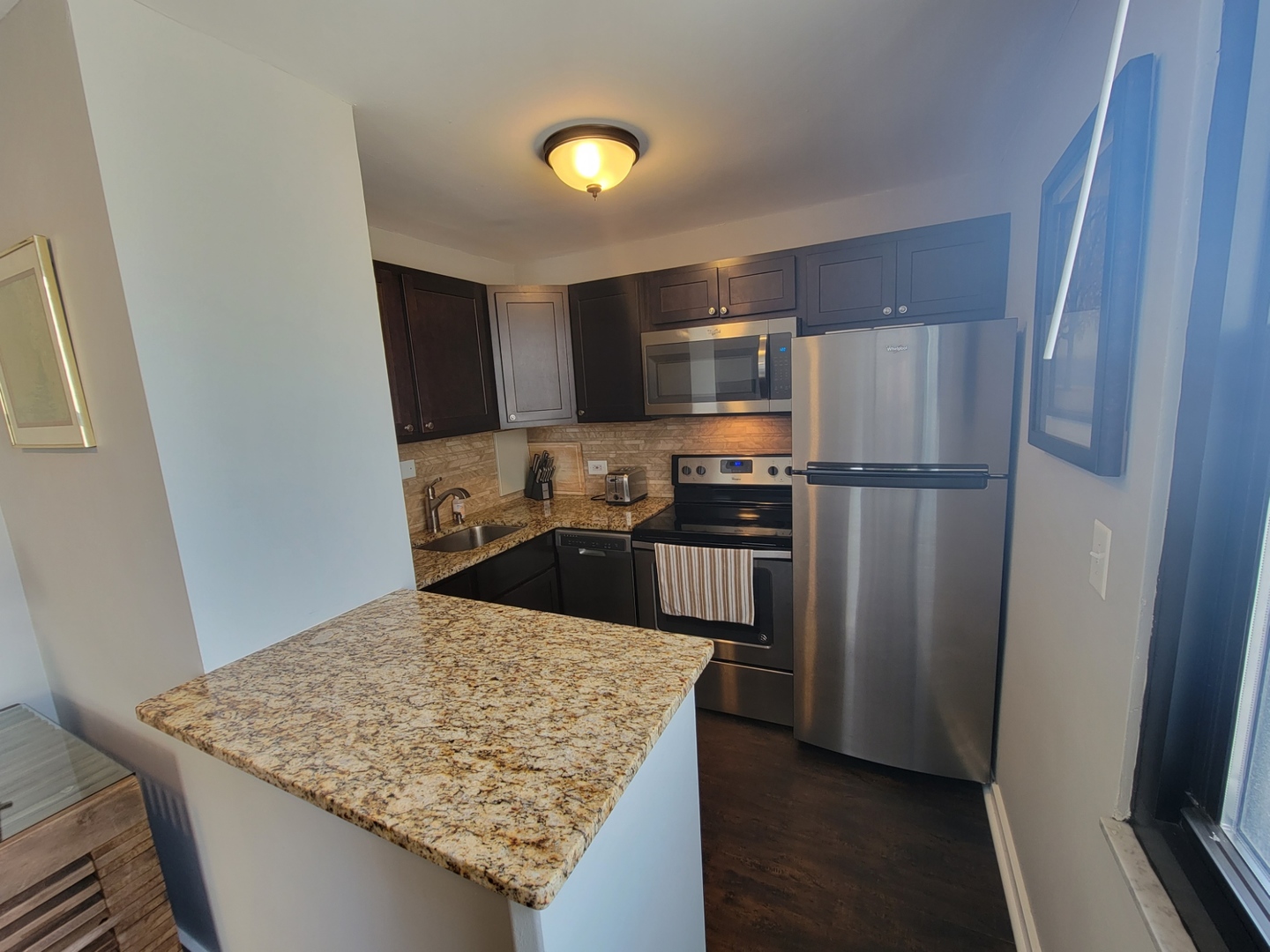 5701 North Sheridan Road, Unit 17D Chicago, IL 60660 - Photo 6 of 20