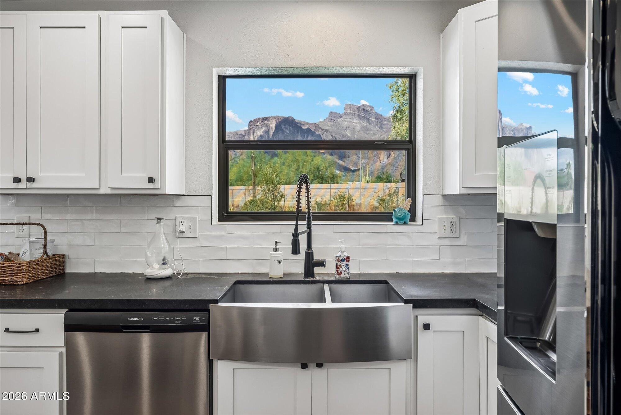 651 North Val Vista Road Apache Junction, AZ 85119 - Photo 32 of 70 16-DSC00014